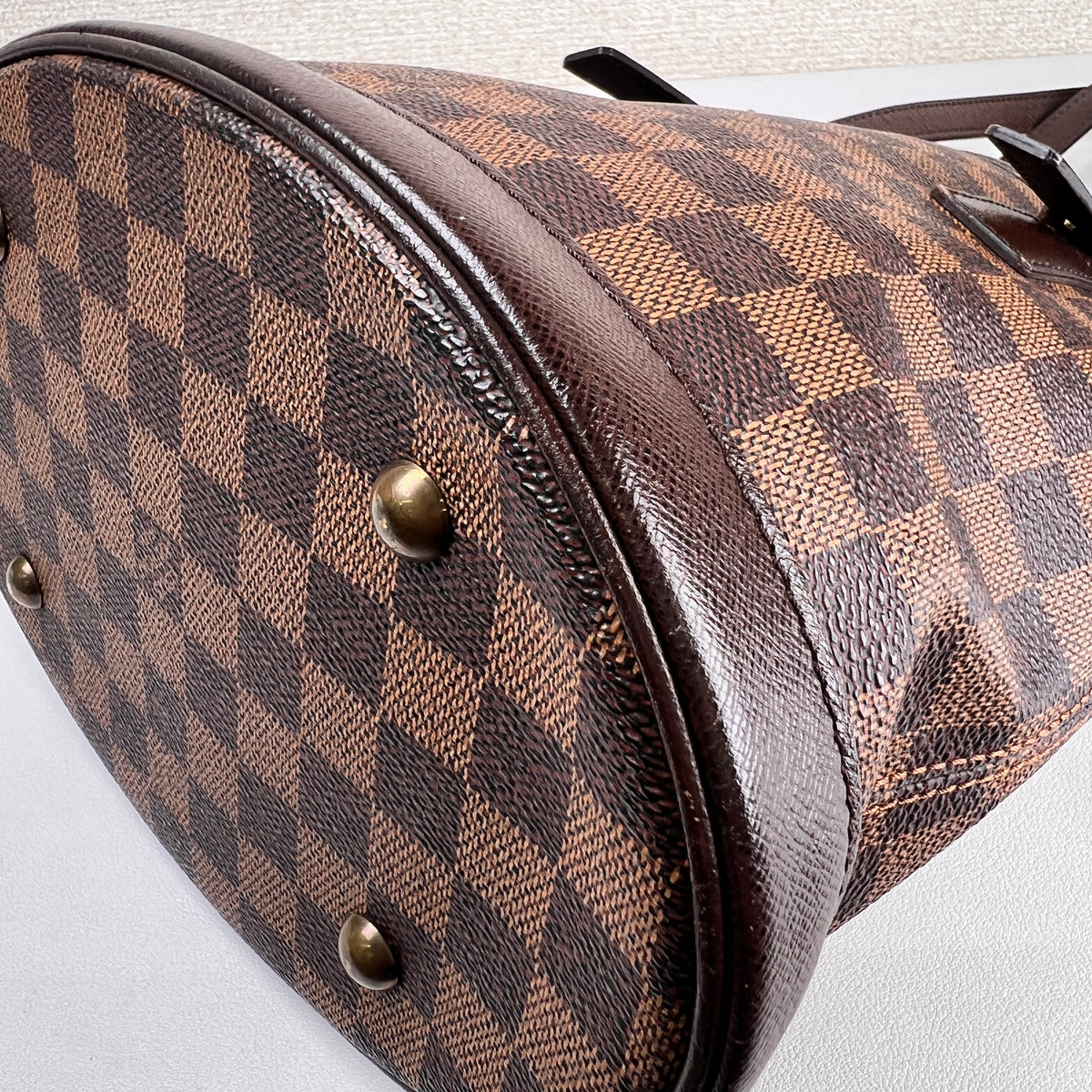 Louis Vuitton Brown Tote Bags A-16654