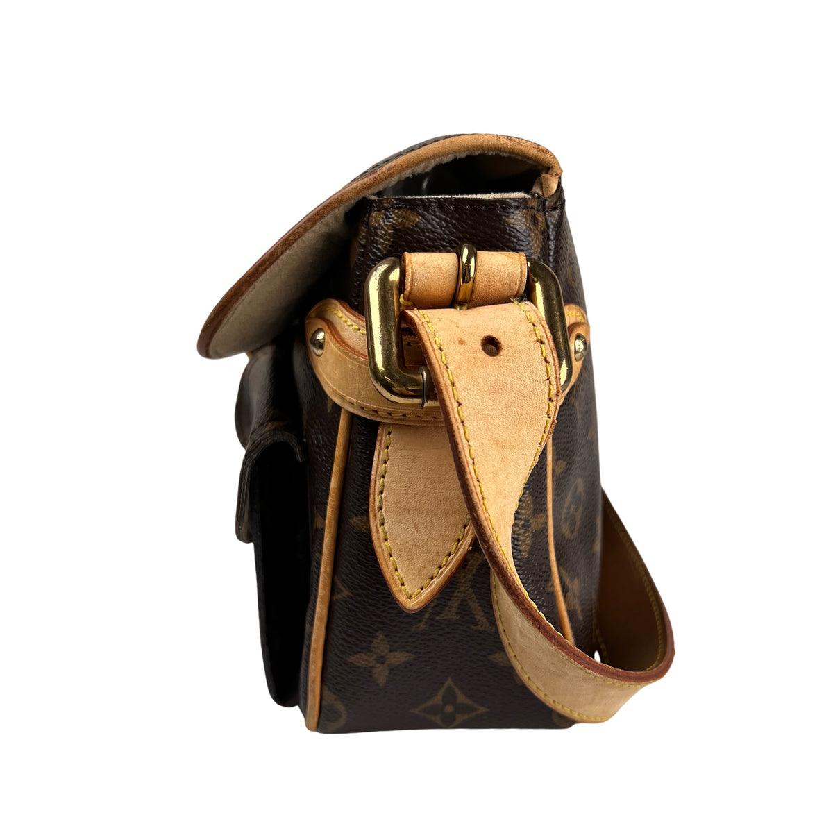 Louis Vuitton Brown Shoulder Bags A-16661