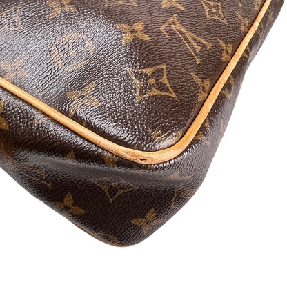 Louis Vuitton Brown Shoulder Bags A-16661