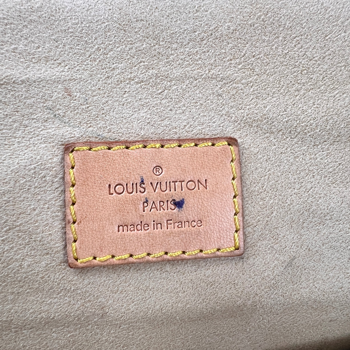 Louis Vuitton Brown Shoulder Bags A-16661