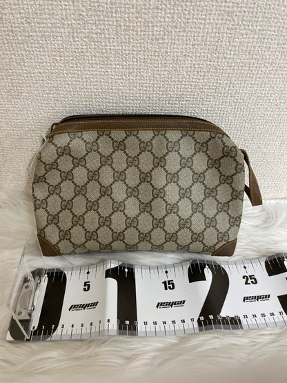 Gucci Beige Pouches A-16669