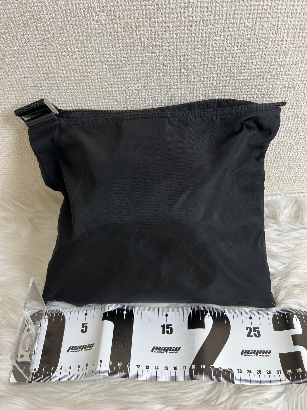 Prada Black Shoulder Bags A-16671