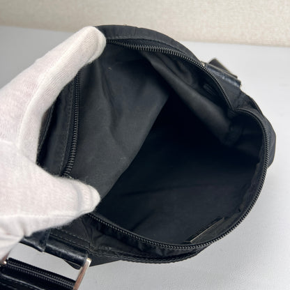 Prada Black Shoulder Bags A-16671