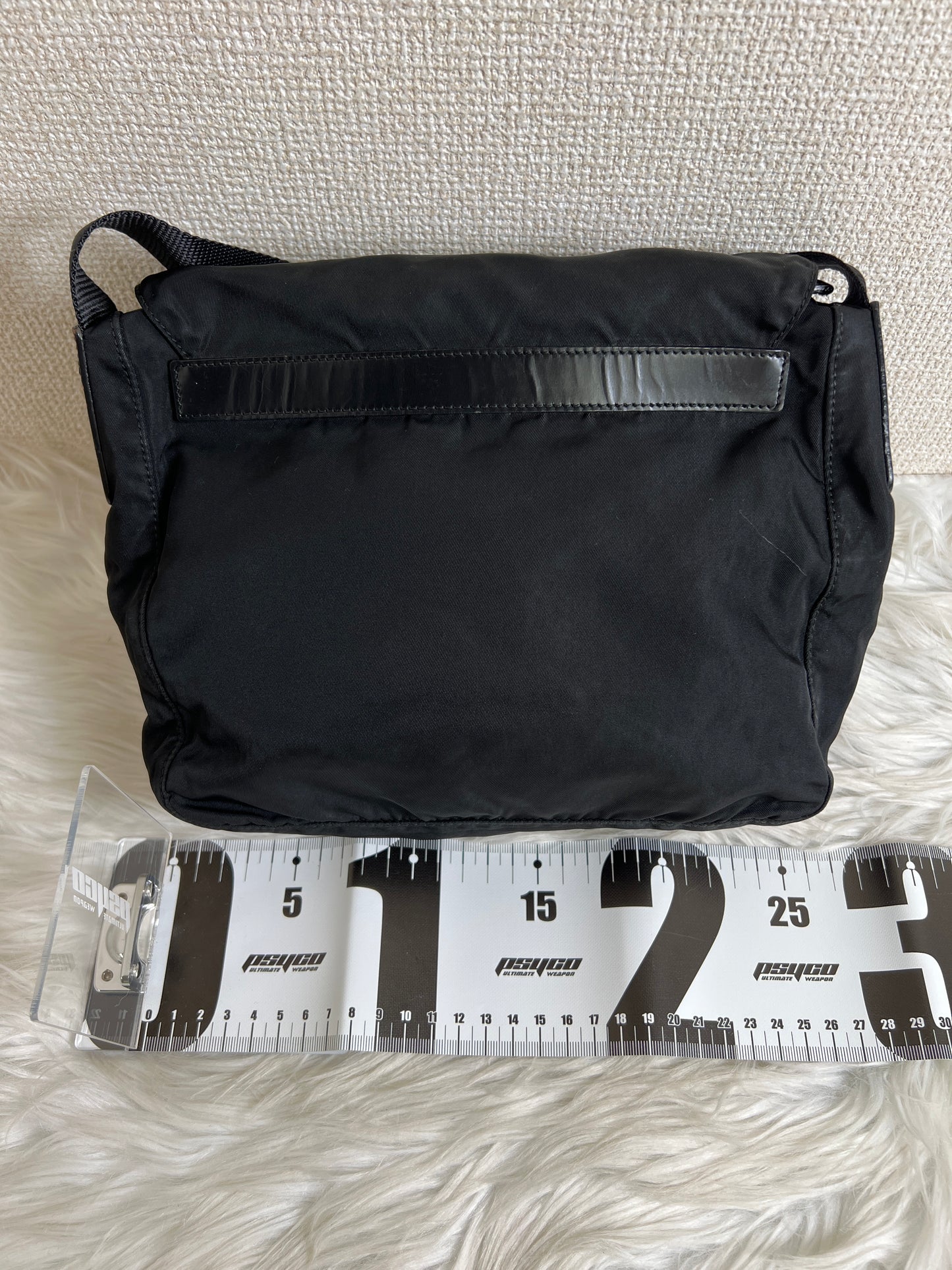 Prada Black Shoulder Bags A-16672
