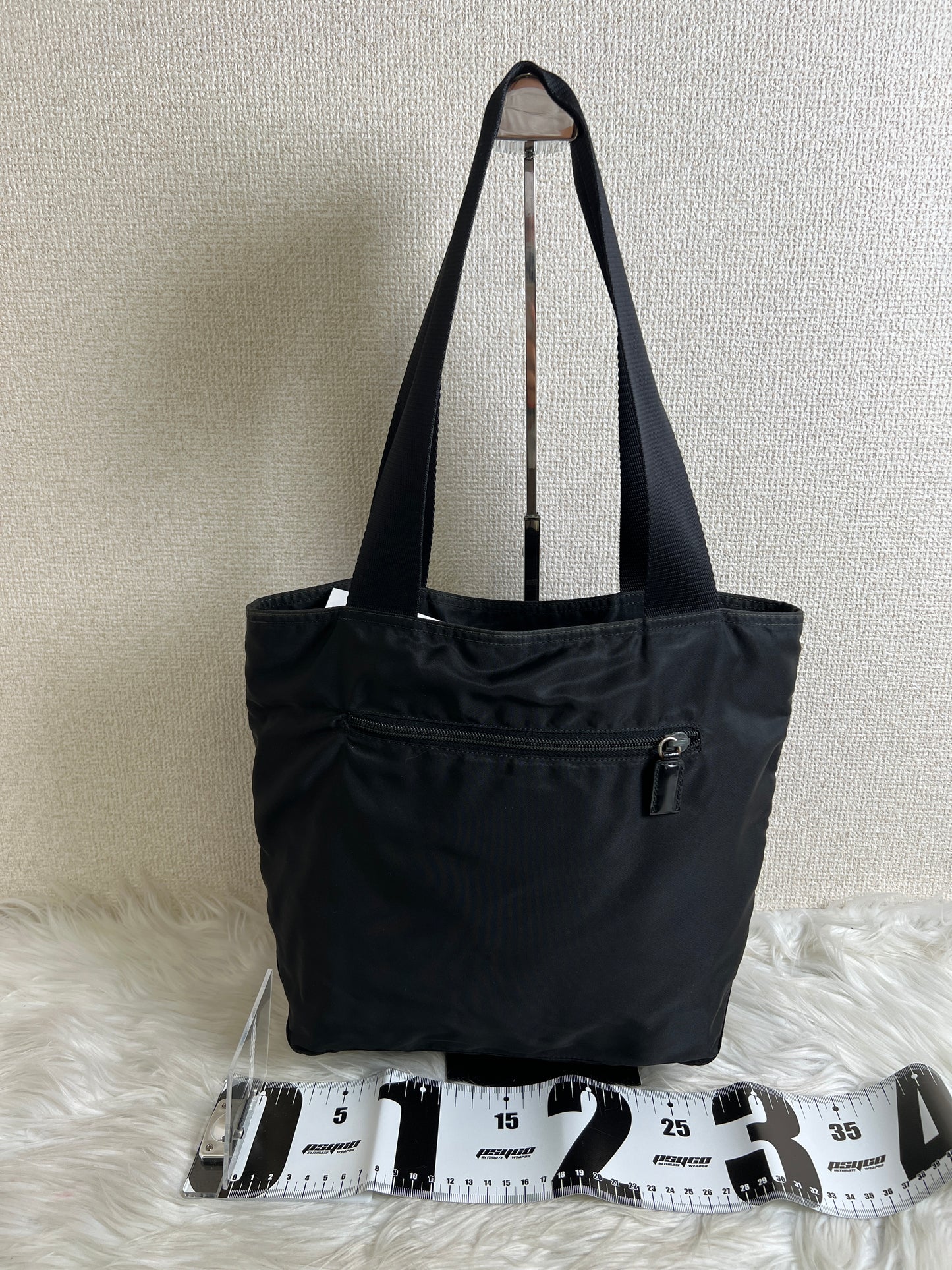Prada Black Tote Bags A-16719