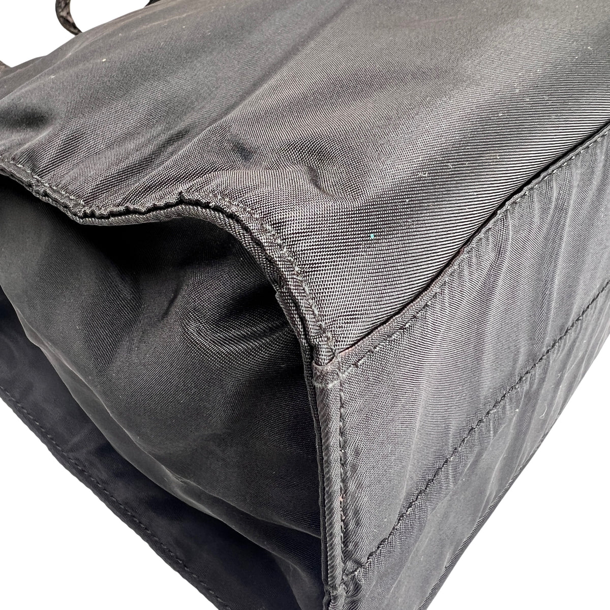 Prada Black Tote Bags A-16720