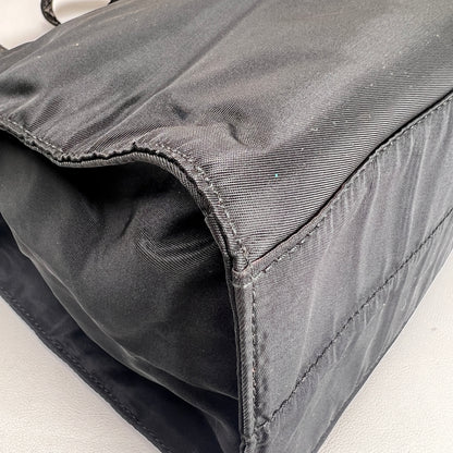 Prada Black Tote Bags A-16720