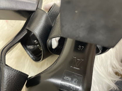 Louis Vuitton Black Shoes A-16726