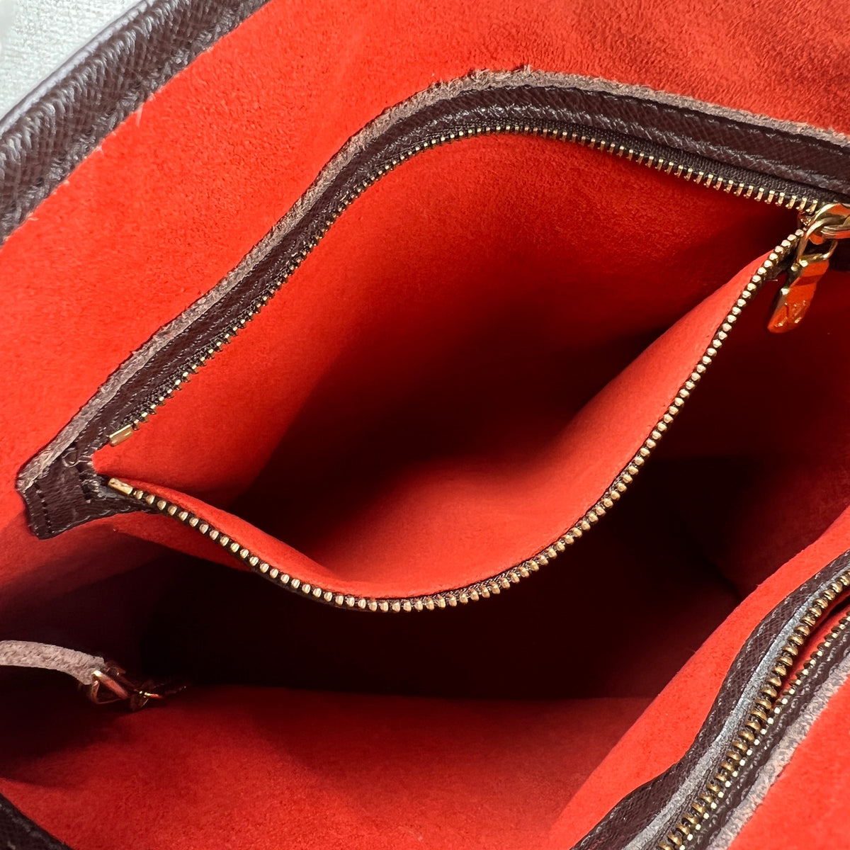 Louis Vuitton Brown Tote Bags A-16728