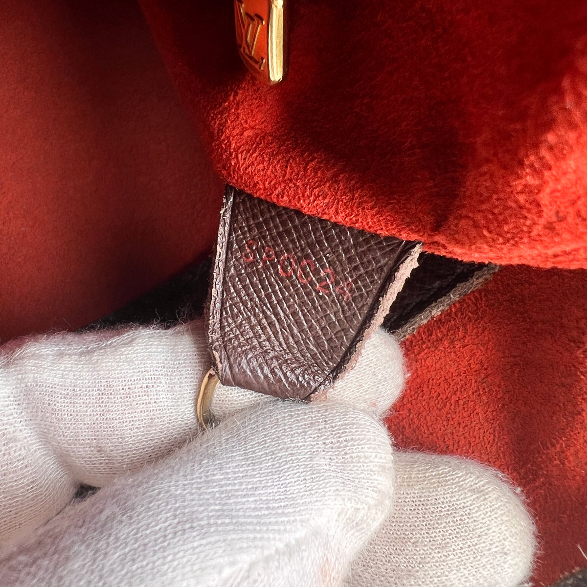 Louis Vuitton Brown Tote Bags A-16728