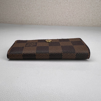 Louis Vuitton Brown Pouches A-16739