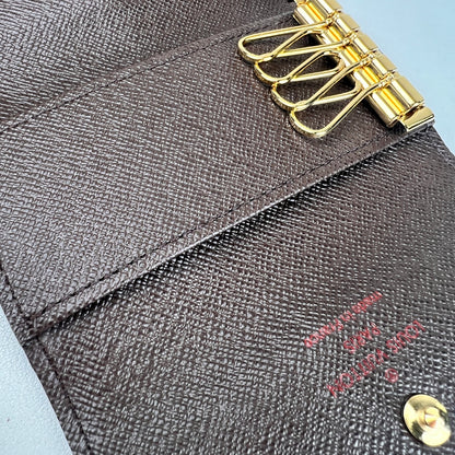 Louis Vuitton Brown Pouches A-16740