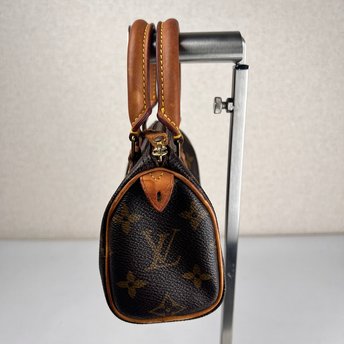Louis Vuitton Brown Handle Bags A-16744
