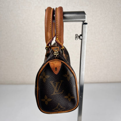 Louis Vuitton Brown Handle Bags A-16744