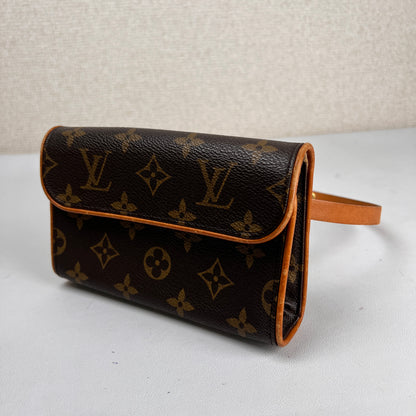 Louis Vuitton Brown Shoulder Bags A-16745