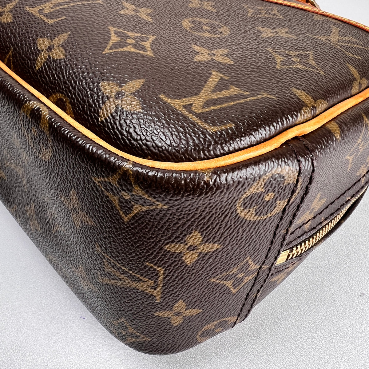 Louis Vuitton Brown Handle Bags A-16749
