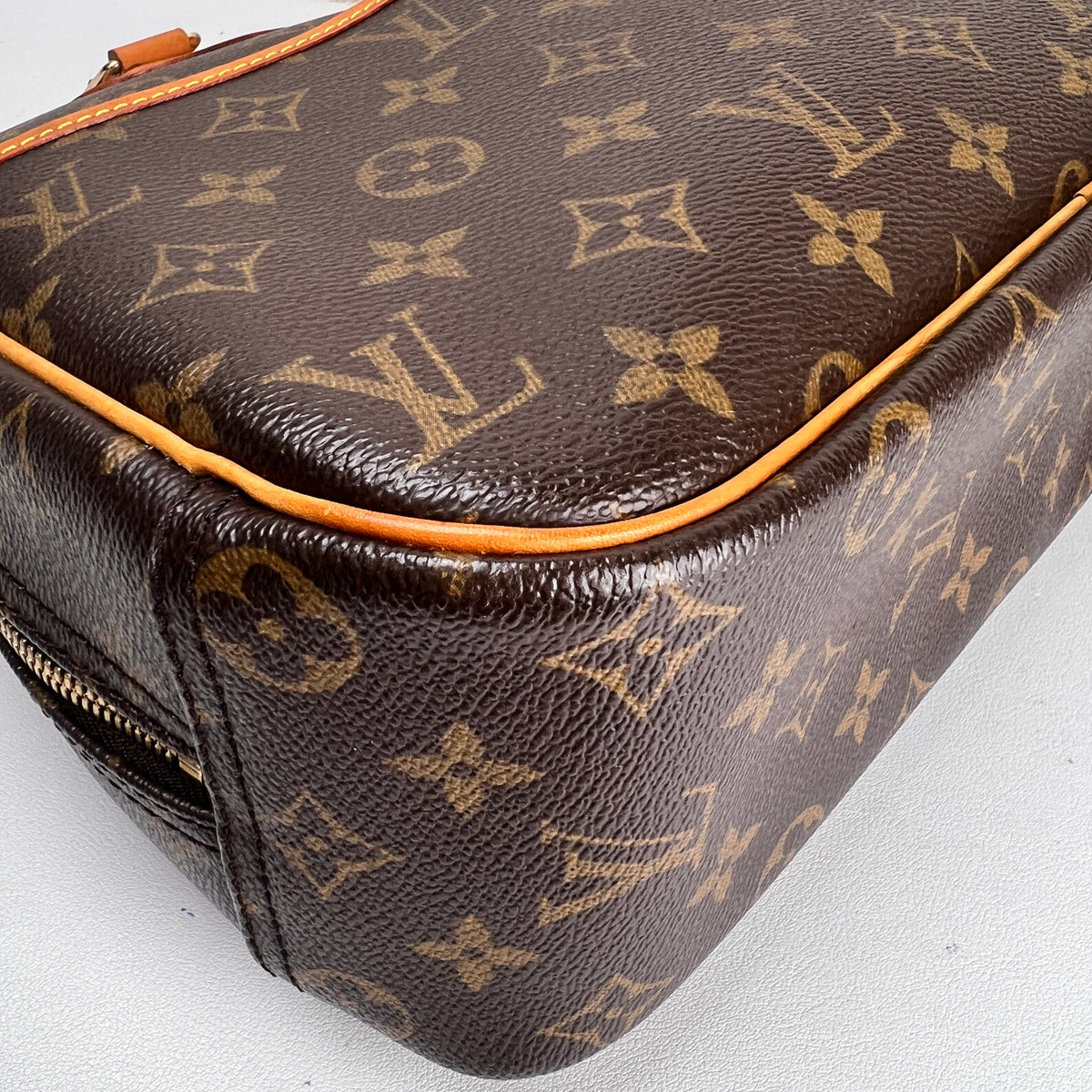 Louis Vuitton Brown Handle Bags A-16749