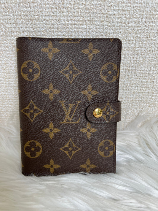 Louis Vuitton Brown Pouches A-16764