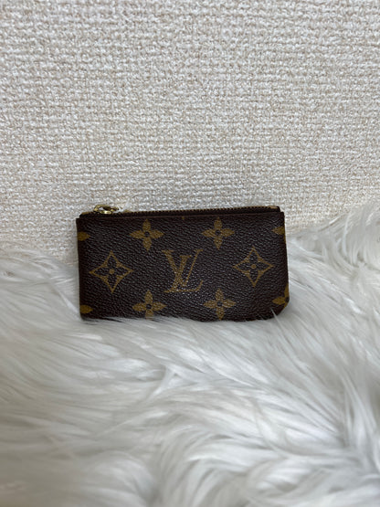 Louis Vuitton Brown Pouches A-16768