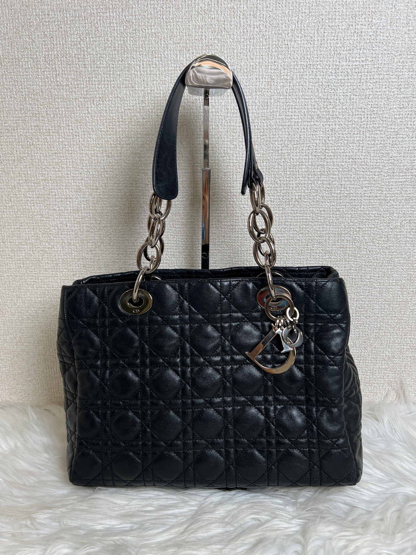 Dior Black Tote Bags A-16791