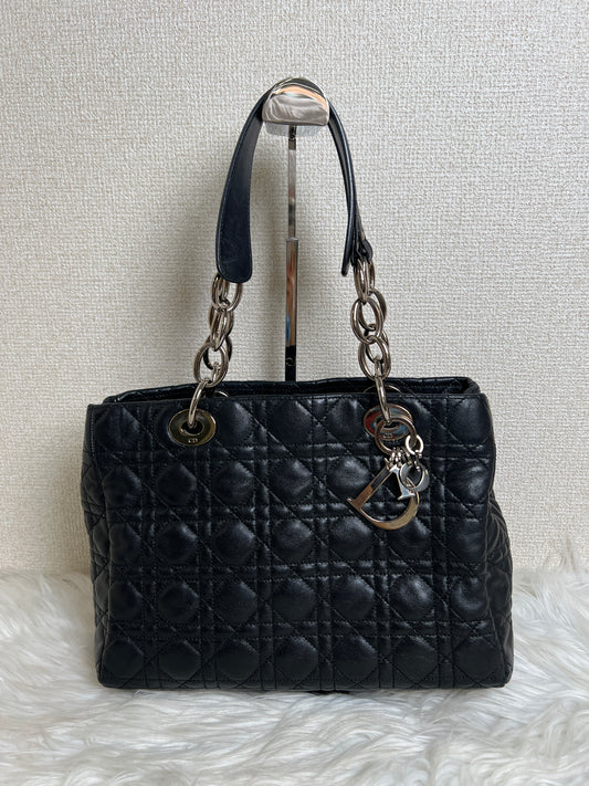 Dior Black Tote Bags A-16791