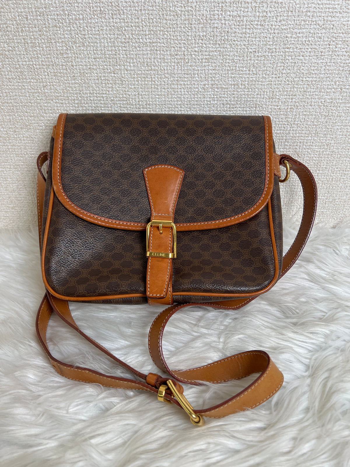 Celine Brown Shoulder Bags A-16800