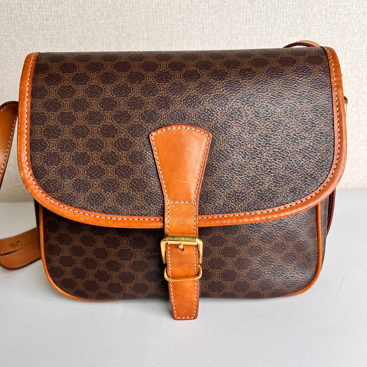 Celine Brown Shoulder Bags A-16800