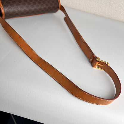 Celine Brown Shoulder Bags A-16800