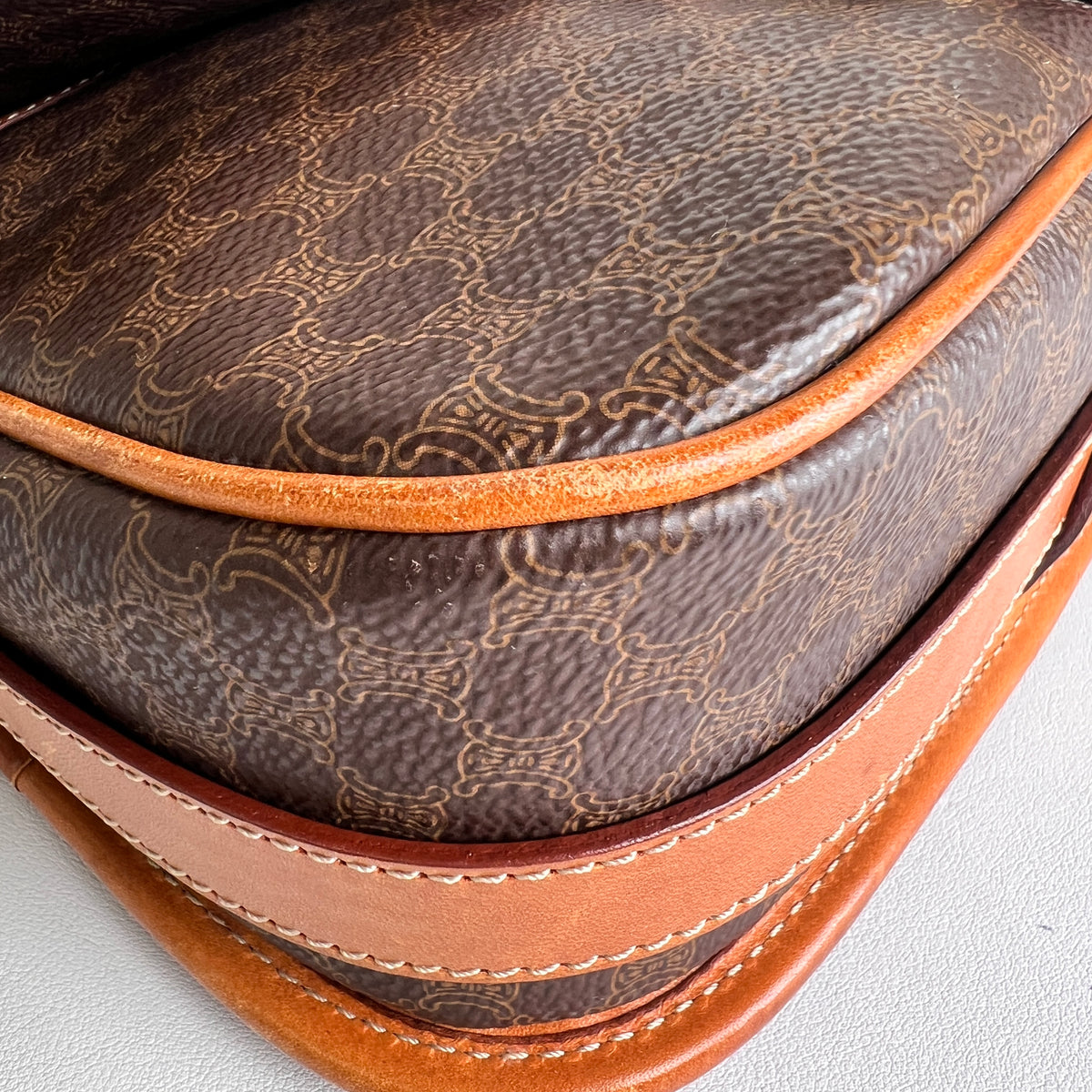 Celine Brown Shoulder Bags A-16800