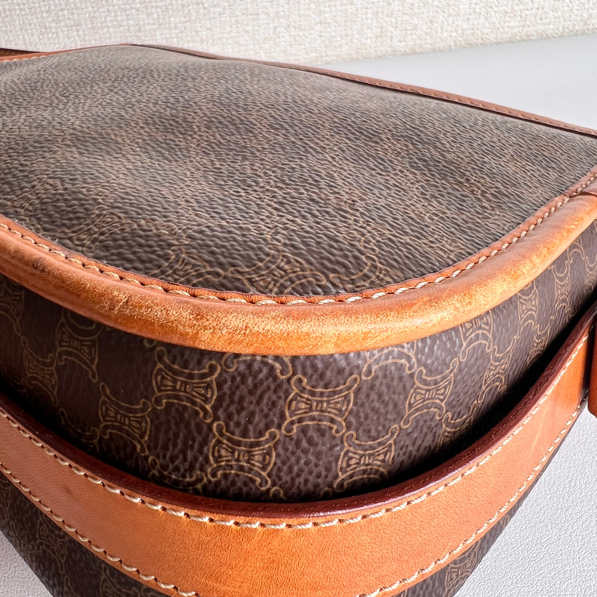 Celine Brown Shoulder Bags A-16800