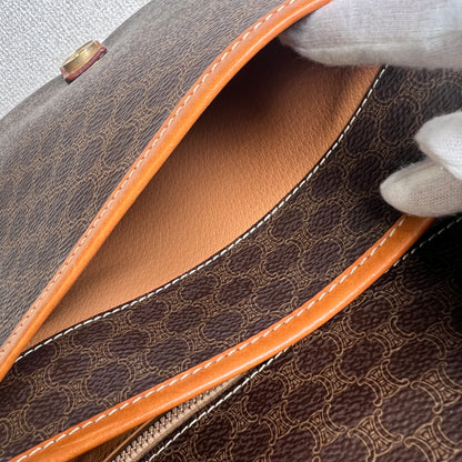 Celine Brown Shoulder Bags A-16800