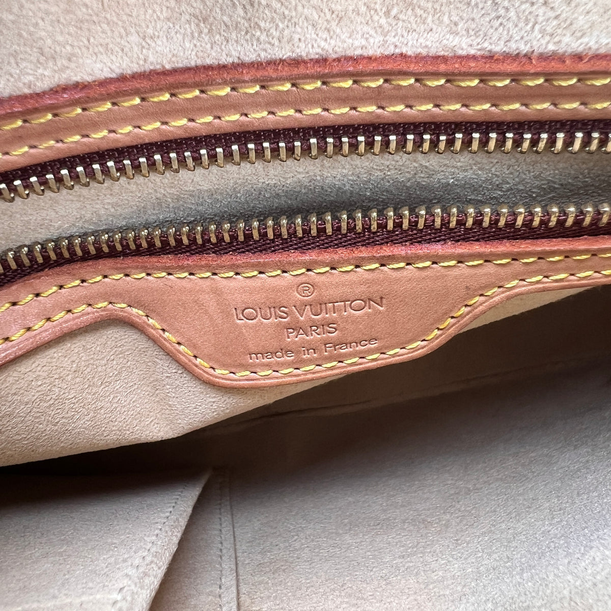 Louis Vuitton Brown Handle Bags A-16802