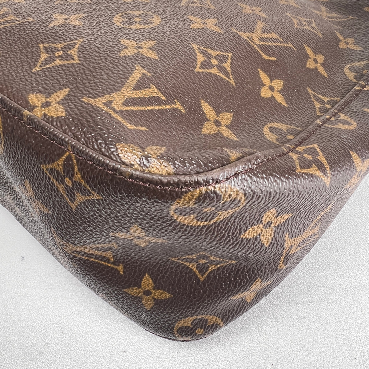 Louis Vuitton Brown Handle Bags A-16802