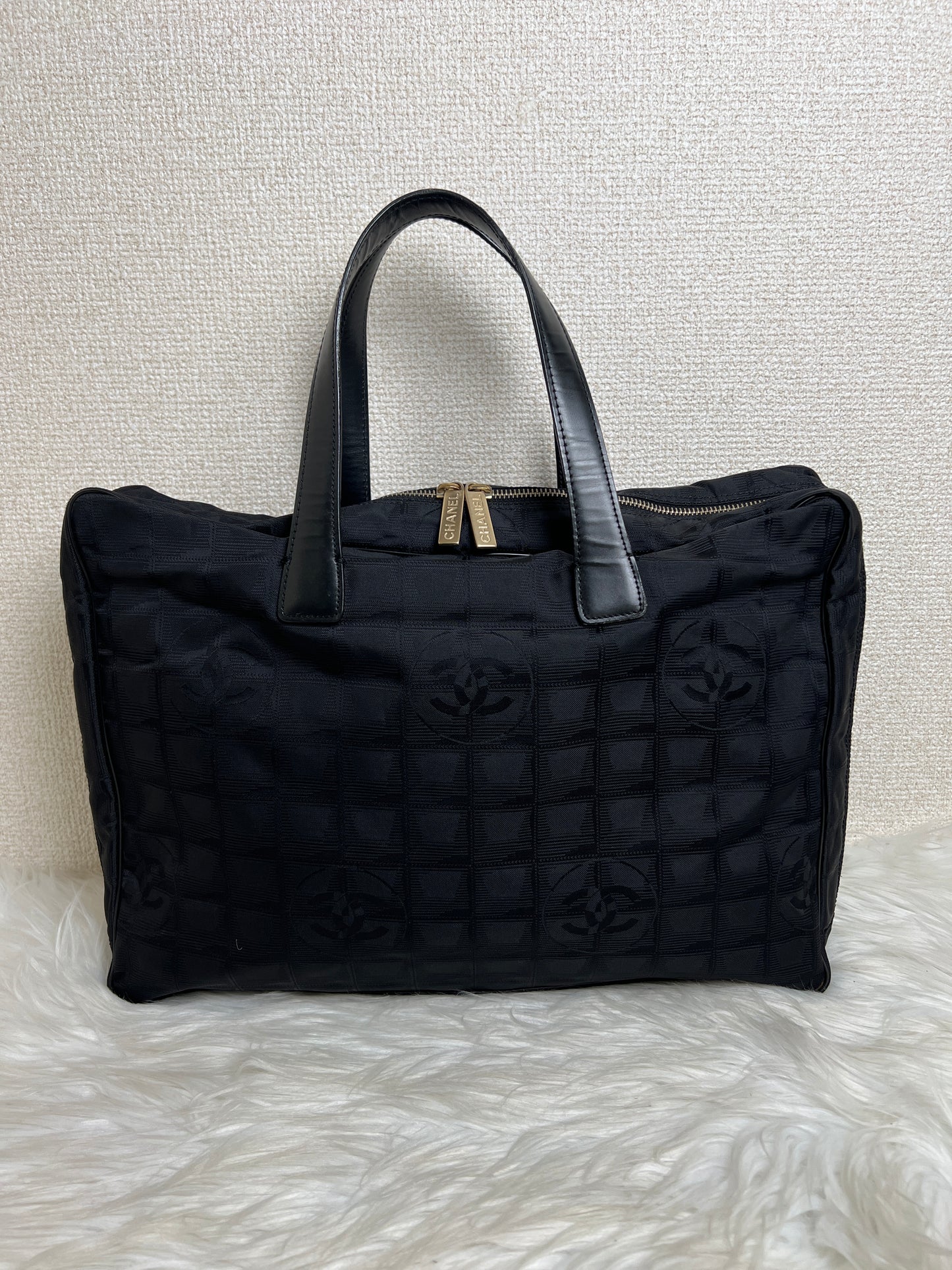 Chanel Black Handle Bags A-16804