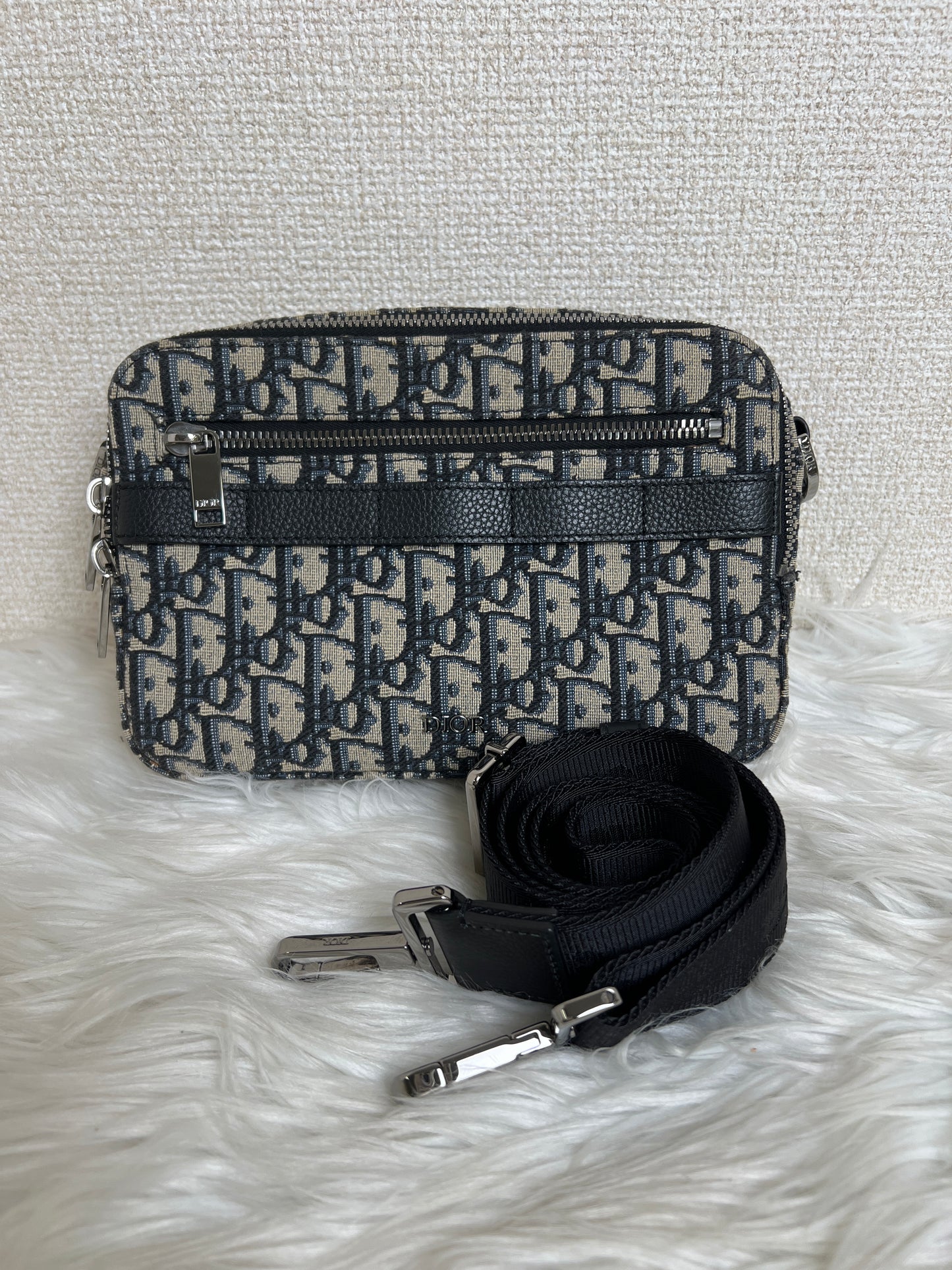Dior Navy Shoulder Bags A-16808