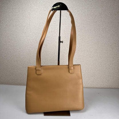 Chanel Beige Tote Bags A-16815