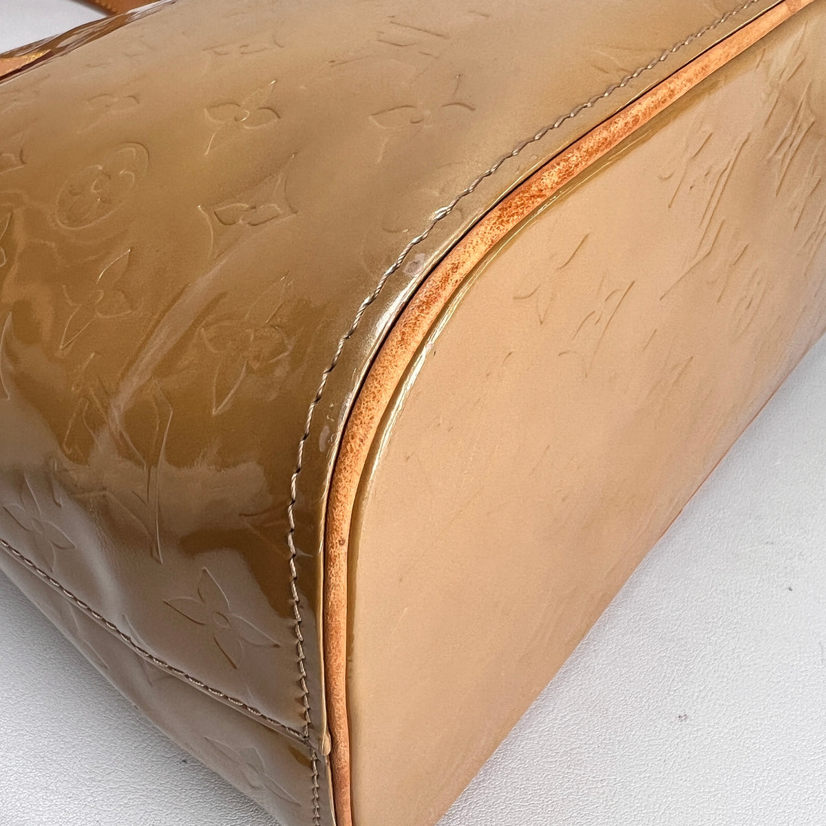 Louis Vuitton Beige Handle Bags A-16817