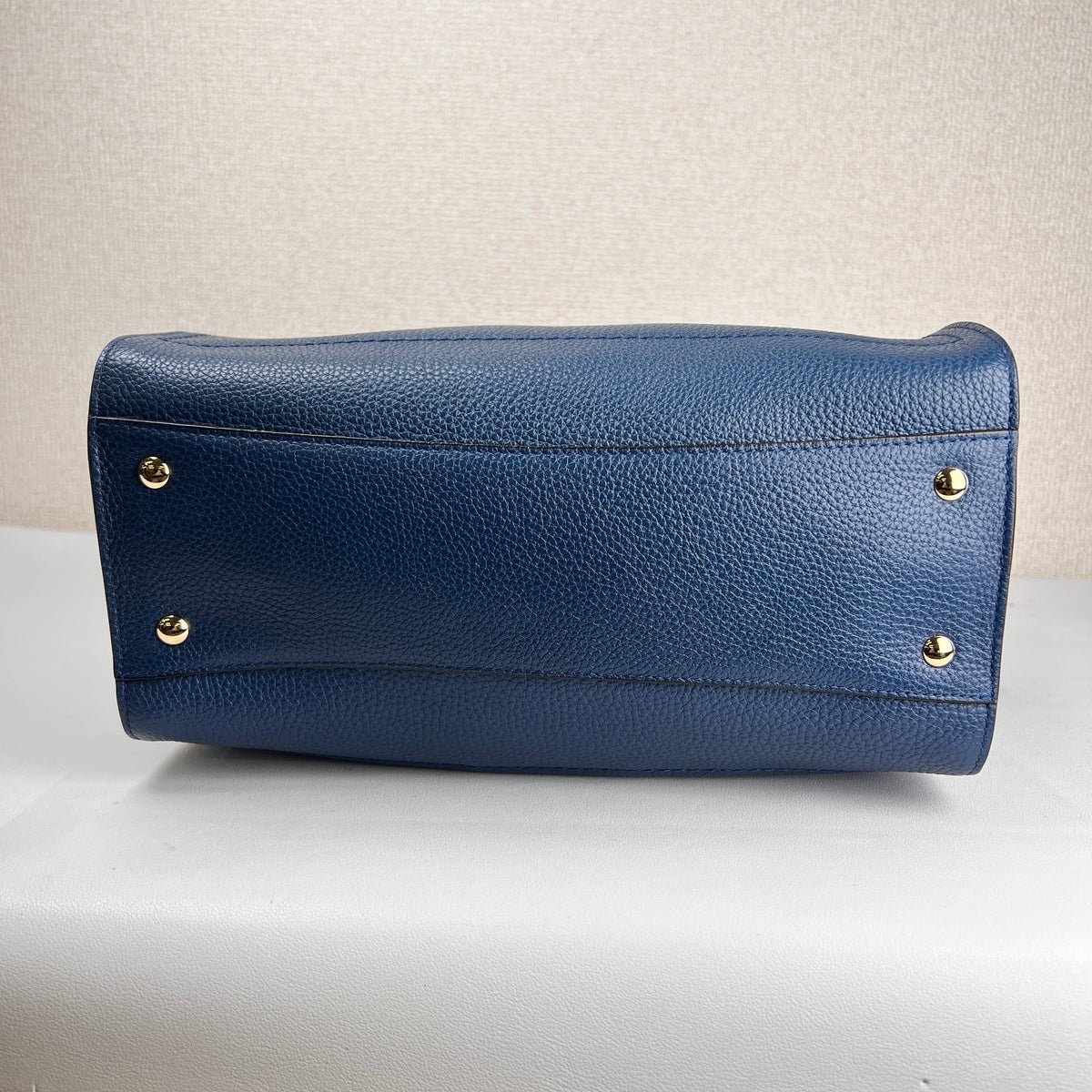Ferragamo Blue Tote Bags A-16821