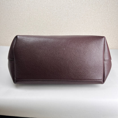 Ferragamo Bordeaux Tote Bags A-16822