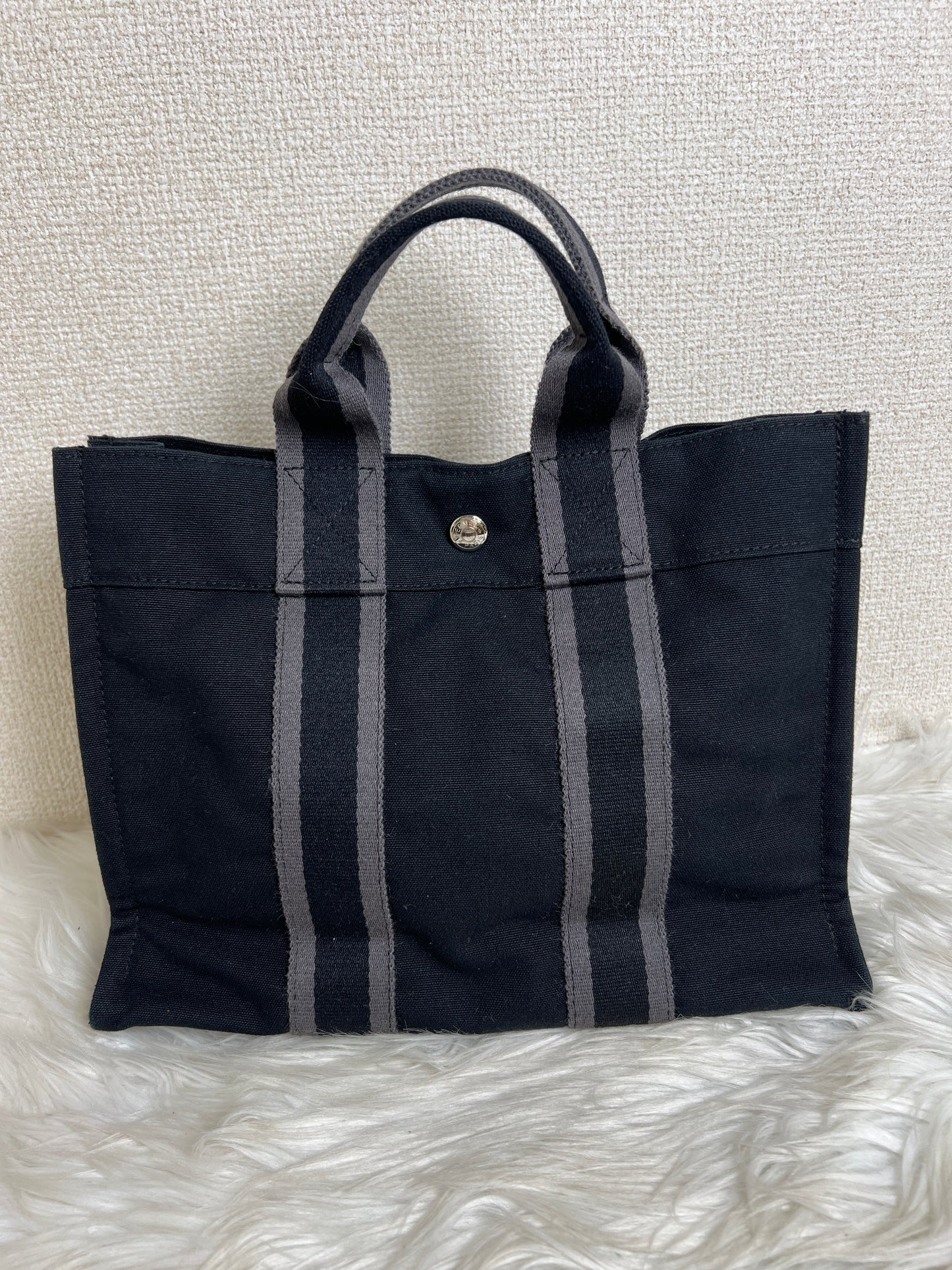 Hermes Black Tote Bags A-16823