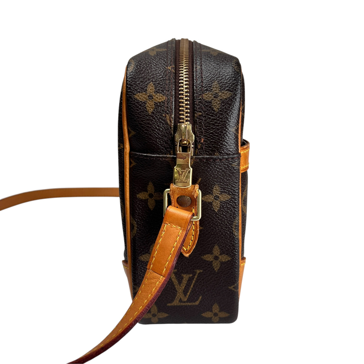 Louis Vuitton Brown Shoulder Bags A-16832