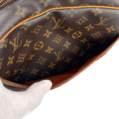Louis Vuitton Brown Shoulder Bags A-16832