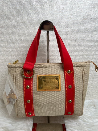 Louis Vuitton Beige Handle Bags A-16844