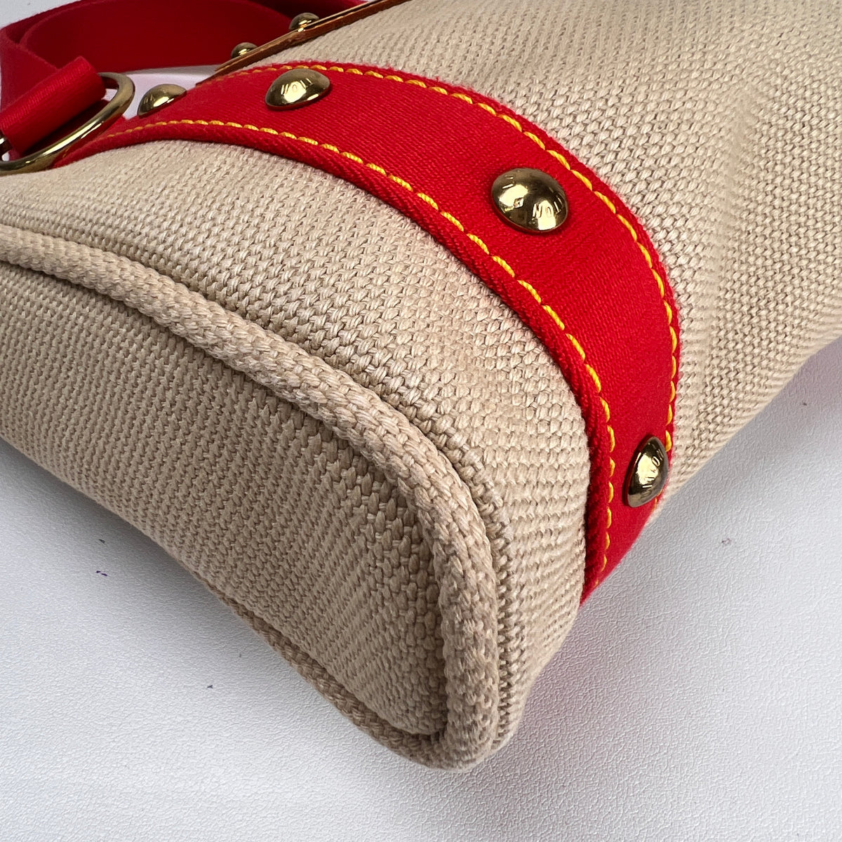 Louis Vuitton Beige Handle Bags A-16844