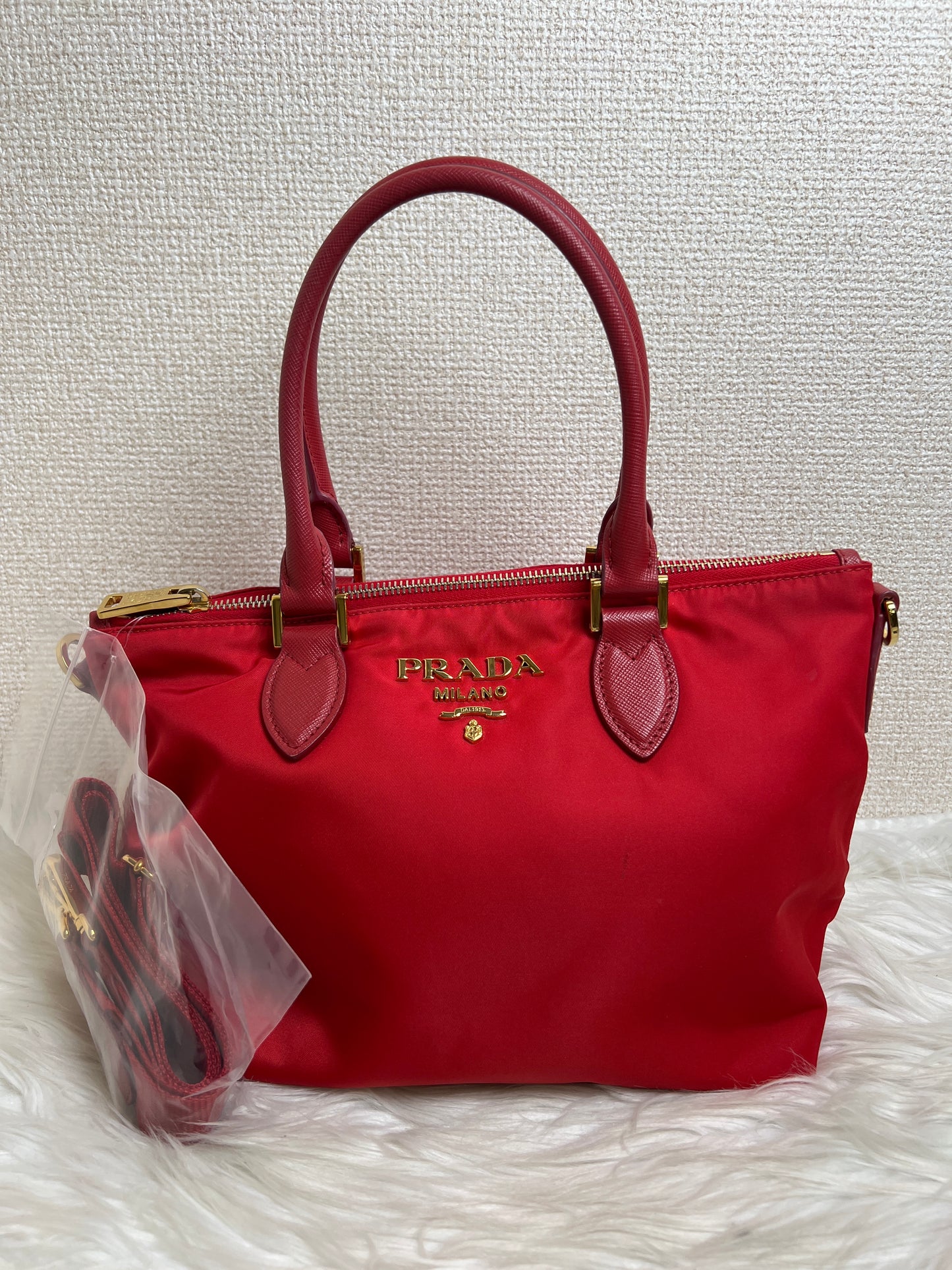 Prada Red Handle Bags A-16845