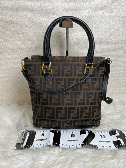 Fendi Black Tote Bags A-16848