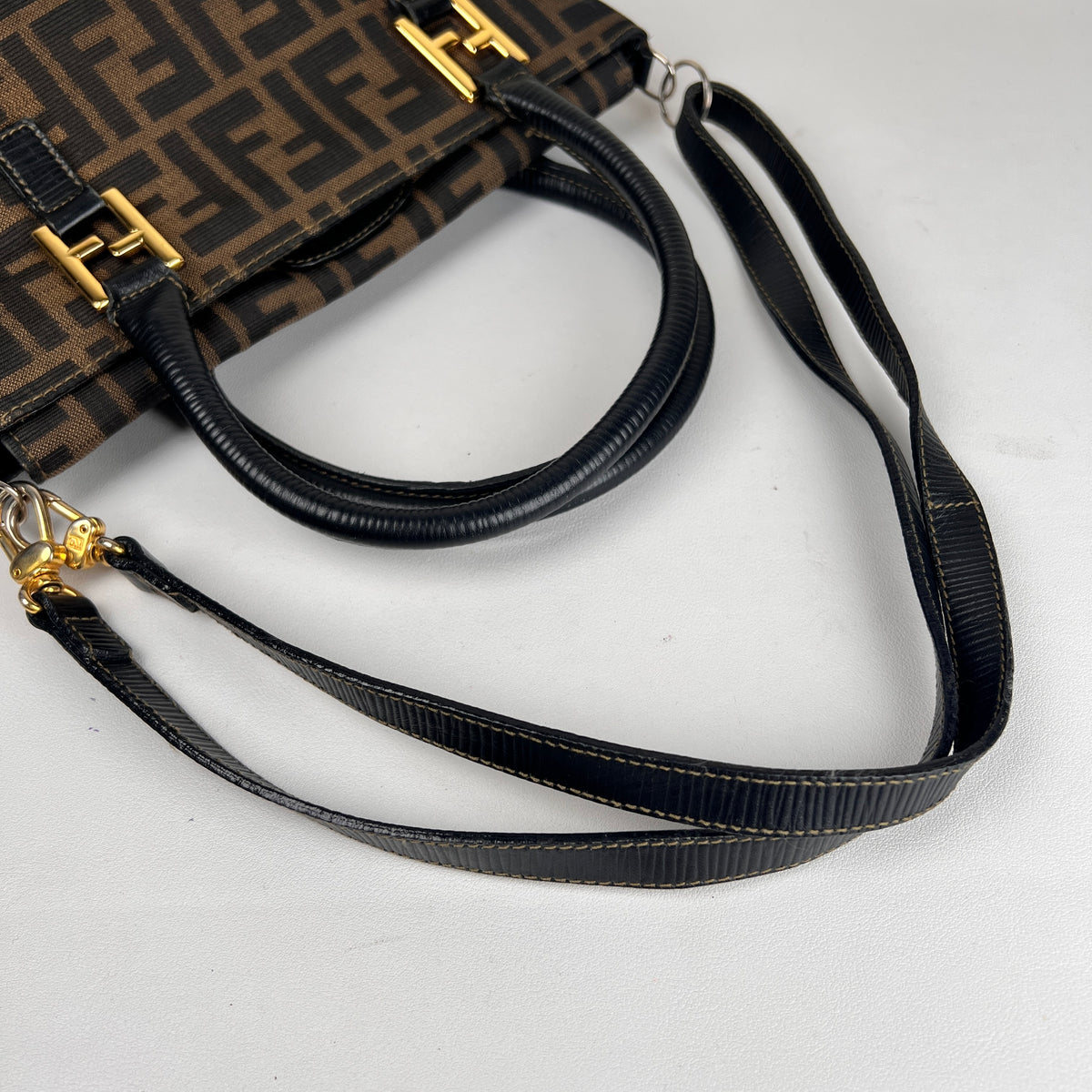Fendi Black Tote Bags A-16848