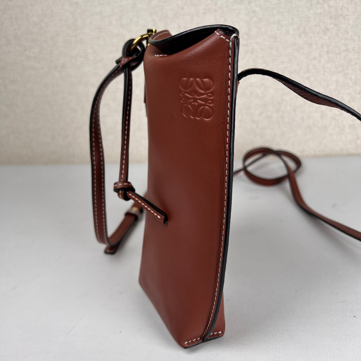 Loewe Brown Shoulder Bags A-16855