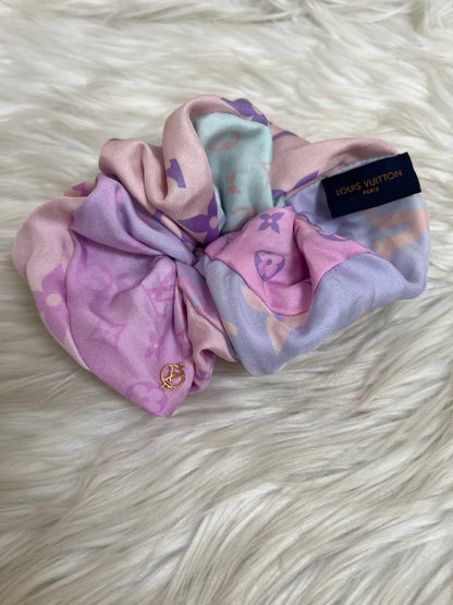 Louis Vuitton Pink Scarves A-16867
