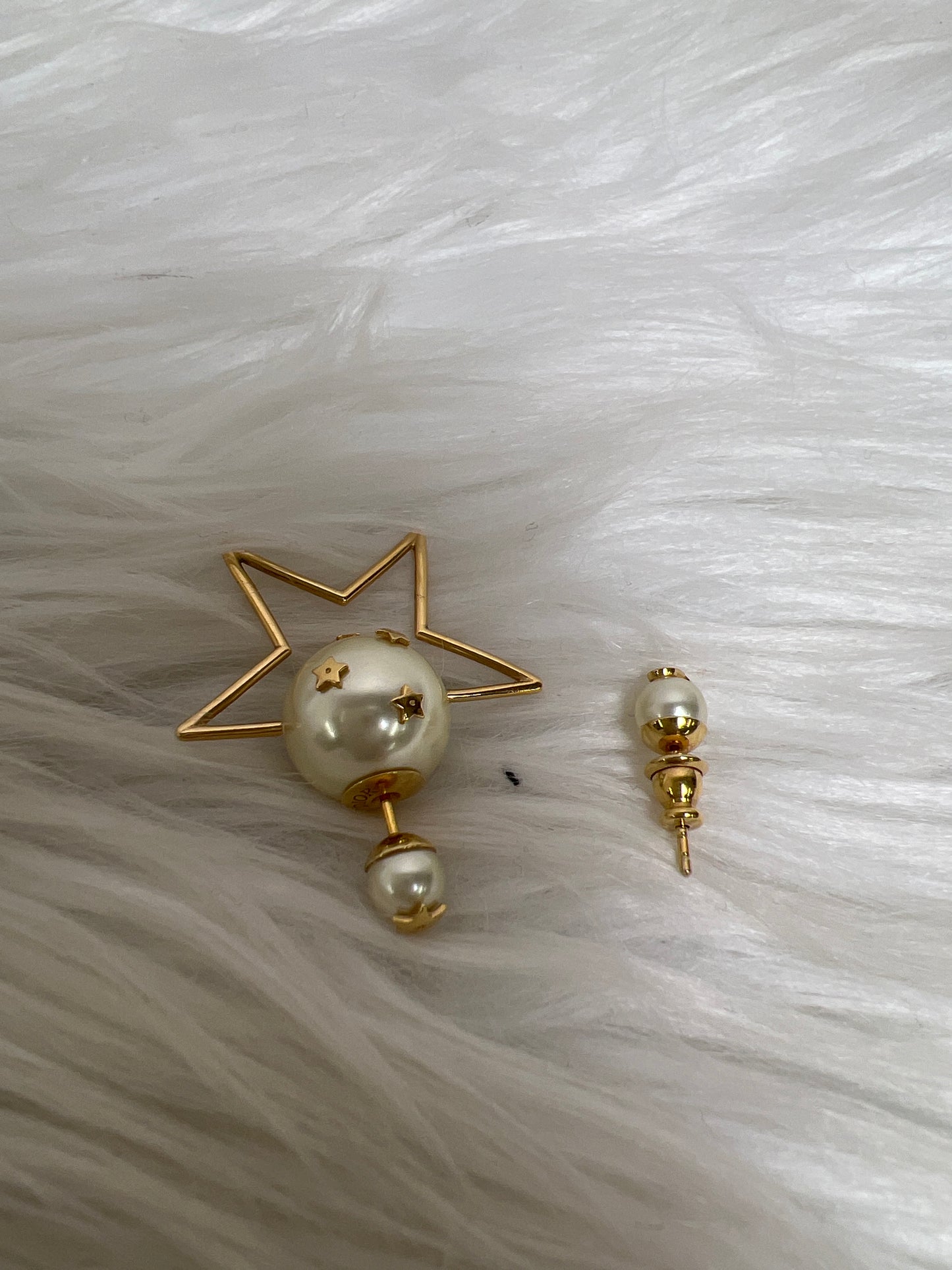 Dior Gold Earrings A-16888